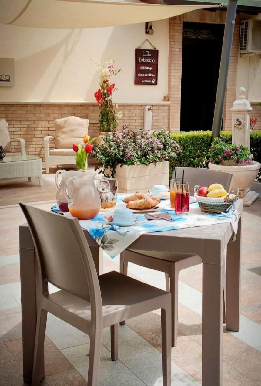 B&B L'Abbazia Torremaggiore Luaran gambar